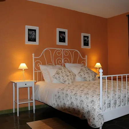 Casa Del Artista לינה וארוחת בוקר